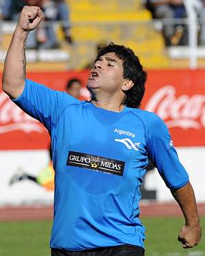 Maradona, durante un partido amistoso en Bolivia el pasado mes de marzo. (Foto: AFP)