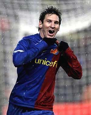 Leo Messi celebra uno de sus goles. (Foto: Reuters)