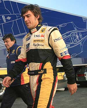 Fernando Alonso, durante los entrenamientos de diciembre en Jerez. (Foto: Reuters)