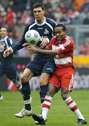 Ze Roberto, en la derrota del Bayern ante el colonoia. (AFP)