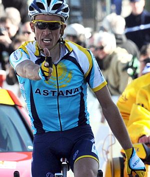 Contador, en la cima de Lure. (Foto: AFP)