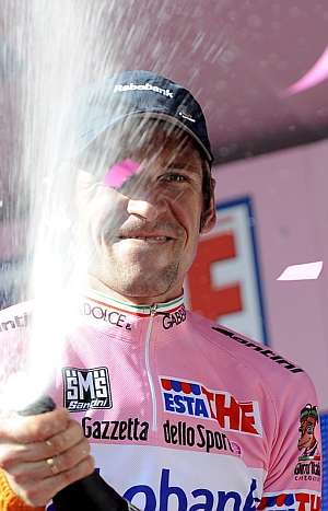 Menchov, ganador del Giro. (AFP)