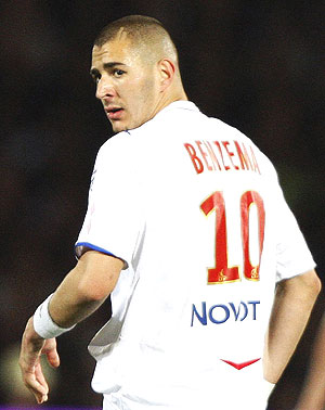 Karim Benzema, durante un partido con el Olympique Lyn. (Foto: Reuters)