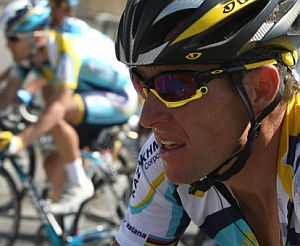 Lance Armstrong, en la novena etapa del Tour. (AFP)