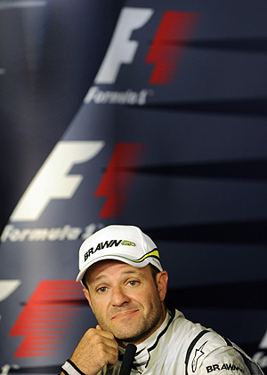 Barrichello, en una rueda de prensa en Nurburgring. (Foto: AP)