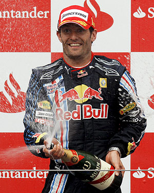Mark Webber celebra la victoria en el GP de Alemania (FOTO: EFE)