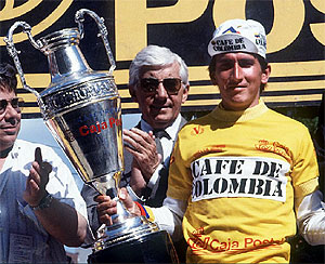El ex ciclista colombiano, en la Vuelta que gan en 1987.