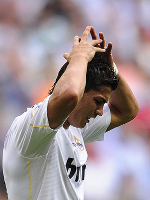 Ronaldo lamenta una ocasin perdida ante el Tenerife. (Foto: AFP)