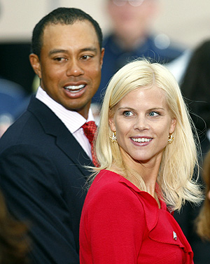 Tiger Woods, junto a su mujer, Elin Nordegren. (Foto: REUTERS)