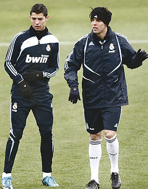 Kak y Cristiano Ronaldo durante un entrenamiento. (Foto: EFE)