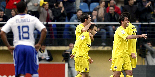 Los jugadores del Villarreal celebran un gol. | Efe
