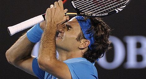 Roger Federer celebra su decimosexto Grand Slam. (Foto: AP)