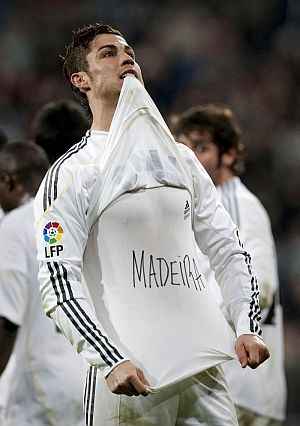 Cristiano Ronaldo en la celebracin del primer gol. (Foto: EFE)