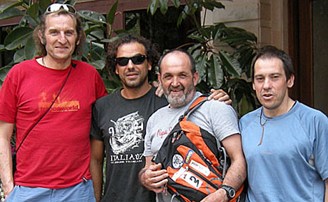 Javier Prez, Carlos Pauner, Juanito Oiarzabal y Tolo Calafat.
