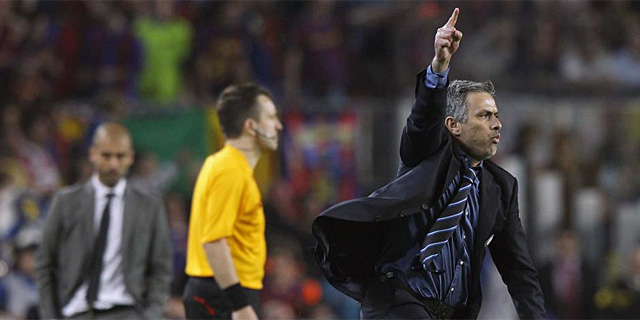 Jose Mourinho celebra la clasificacin de su equipo para la final. (REUTERS)