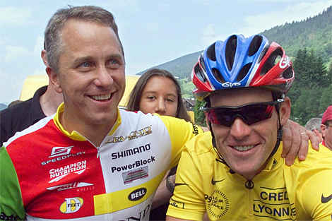 Greg Lemond y Lance Armstrong, en una imagen de 1999. (AP)