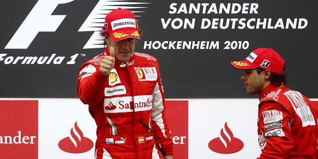 Fernando Alonso, junto con Felipe Massa en Alemania. | Reuters