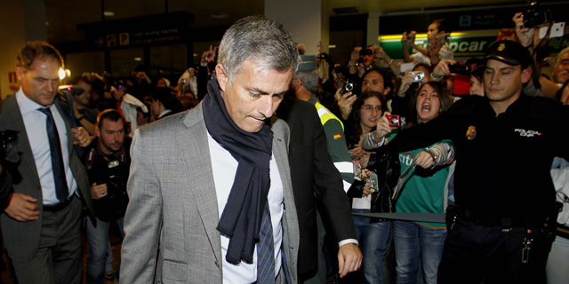 Mourinho llega a Gijn.
