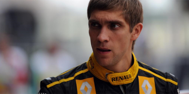 Vitaly Petrov, durante el Gran Premio de Abu Dhabi. Foto: AFP
