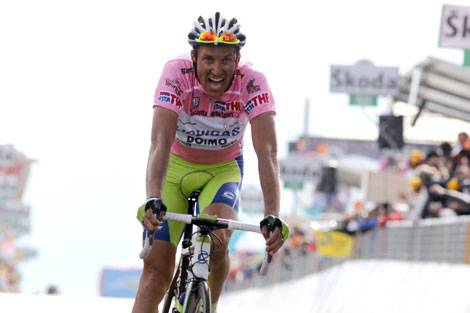 Ivan Basso durante una etapa del pasado Giro de Italia. Foto: AFP
