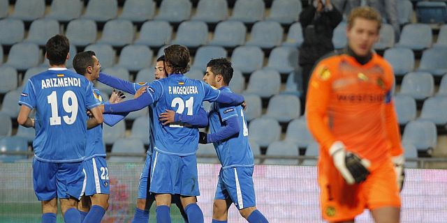 Los jugadores del Getafe celebran el gol al Young Boys. | P.Garca