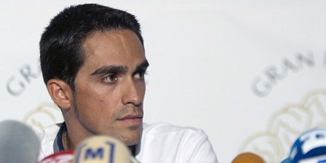 Contador, durante la rueda de prensa en Mallorca. | Efe