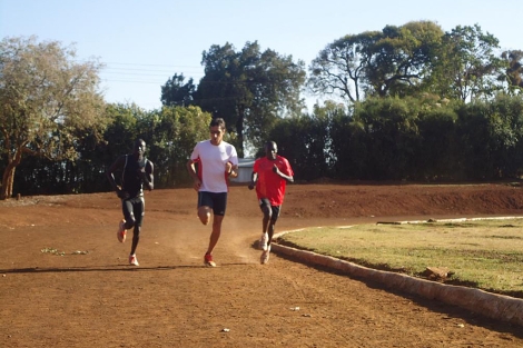 Arturo Casado, durante un entrenamiento en Kenia.