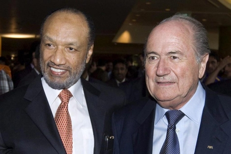 Bin Hamman y Blatter. |EFE|