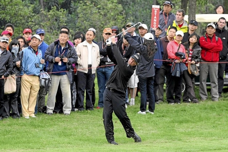 Phil Mickelson disputando el torneo de Shangai en 2008. | (AP)