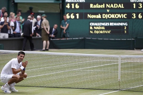 Djokovic, tras ganar a Nadal en la final de Wimbledon.