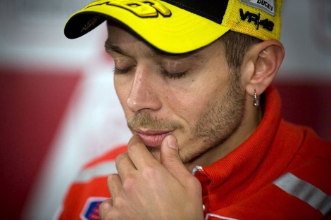 Valentino Rossi durante la rueda de prensa en Cheste. | Ap