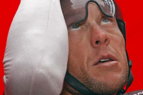 Armstrong, antes de una contrarreloj en el Tour de Francia. | Reuters