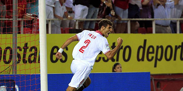 Federico Fazio celebra el primer gol del partido. | Efe