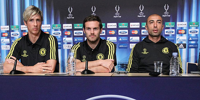 Fernando Torres, Juan Mata y Roberto Di Matteo durante la rueda de prensa en Mnaco.I Afp