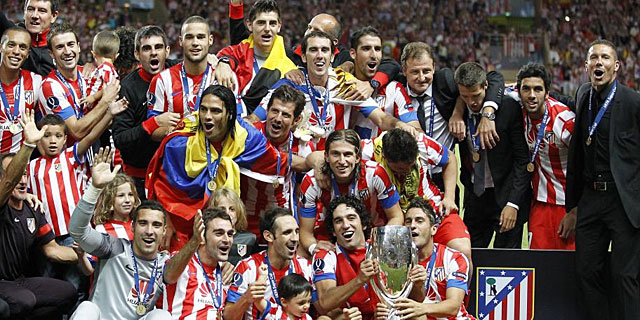 El Atltico de Madrid celebra su victoria en la Supercopa de Europa.I Efe