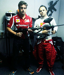 ‏Alonso y Massa, en un paintball en Abu Dhabi. | Foto: @Felipe1Massa