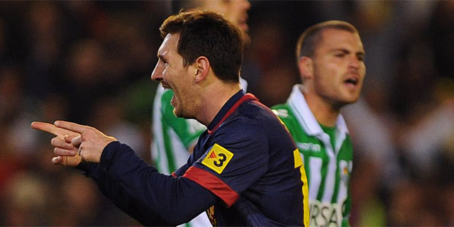Messi celebra uno de sus goles en el Villamarn. (Foto: Afp)
