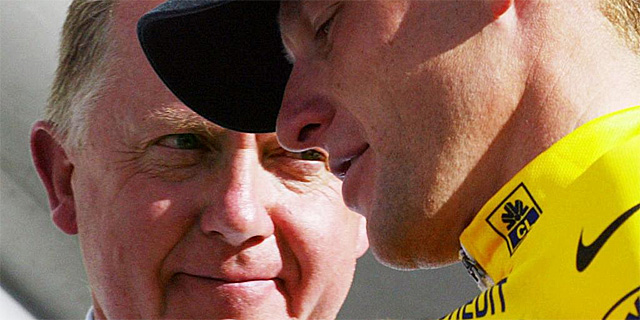 Verbruggen, con Armstrong en el Tour de 2006. | Afp