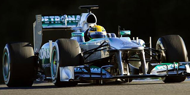 Hamilton ha debutado con Mercedes en los test de Jrez. (AFP)