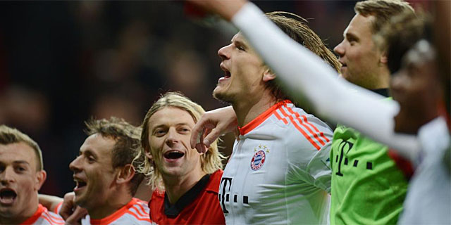 Los jugadores del Bayern festejan su reciente triunfo ante el Leverkusen. (EFE)