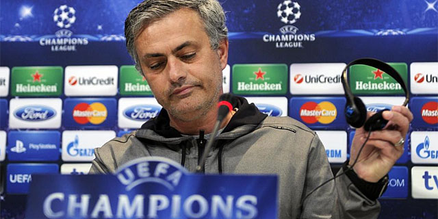 Mourinho, durante su última rueda de prensa. (Foto: Afp)