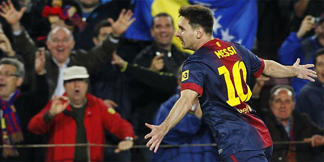 Messi celebra uno de sus goles al Betis. | Reuters
