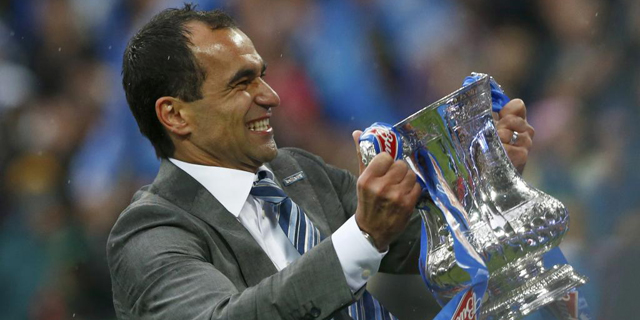 Martnez celebra la FA Cup conseguida con el Wigan. | Reuters