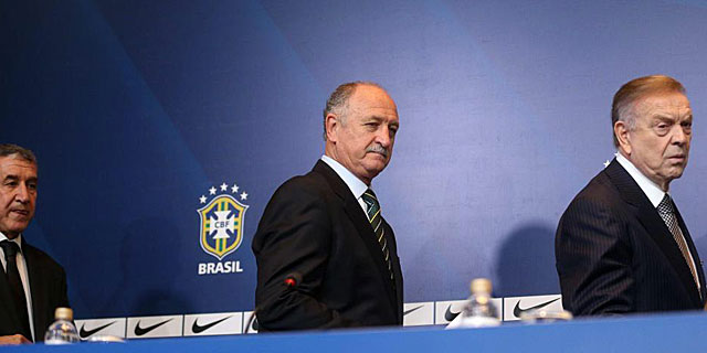 'Felipao' Scolari deja fuera de la lista a Ronaldinho de cara a la Copa Confederaciones. (EFE)