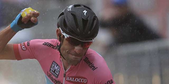 Vincenzo Nibali no perdon en la cronoescalada y dej el Giro visto para sentencia. (AFP)