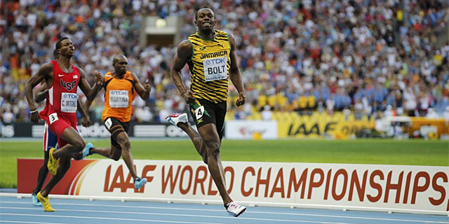 Bolt, durante los últimos metros de la final de 200. (Foto: Reuters)
