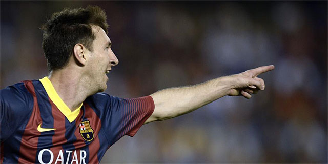 Messi celebra un gol en Mestalla. | Afp