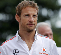 Button con un polo de McLaren. | Afp