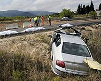 Tres personas han fallecido y una ha resultado herida muy grave en un accidente de trfico que se ha producido esta maana en la localidad valenciana de Terrateig. (Foto: EFE)