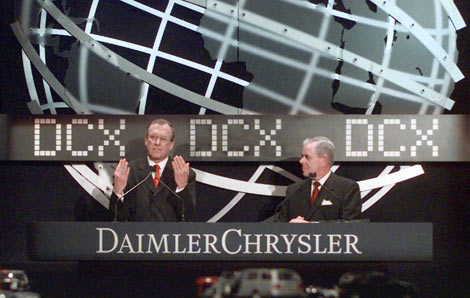 Los presidentes de la compaa Daimler Chrysler,